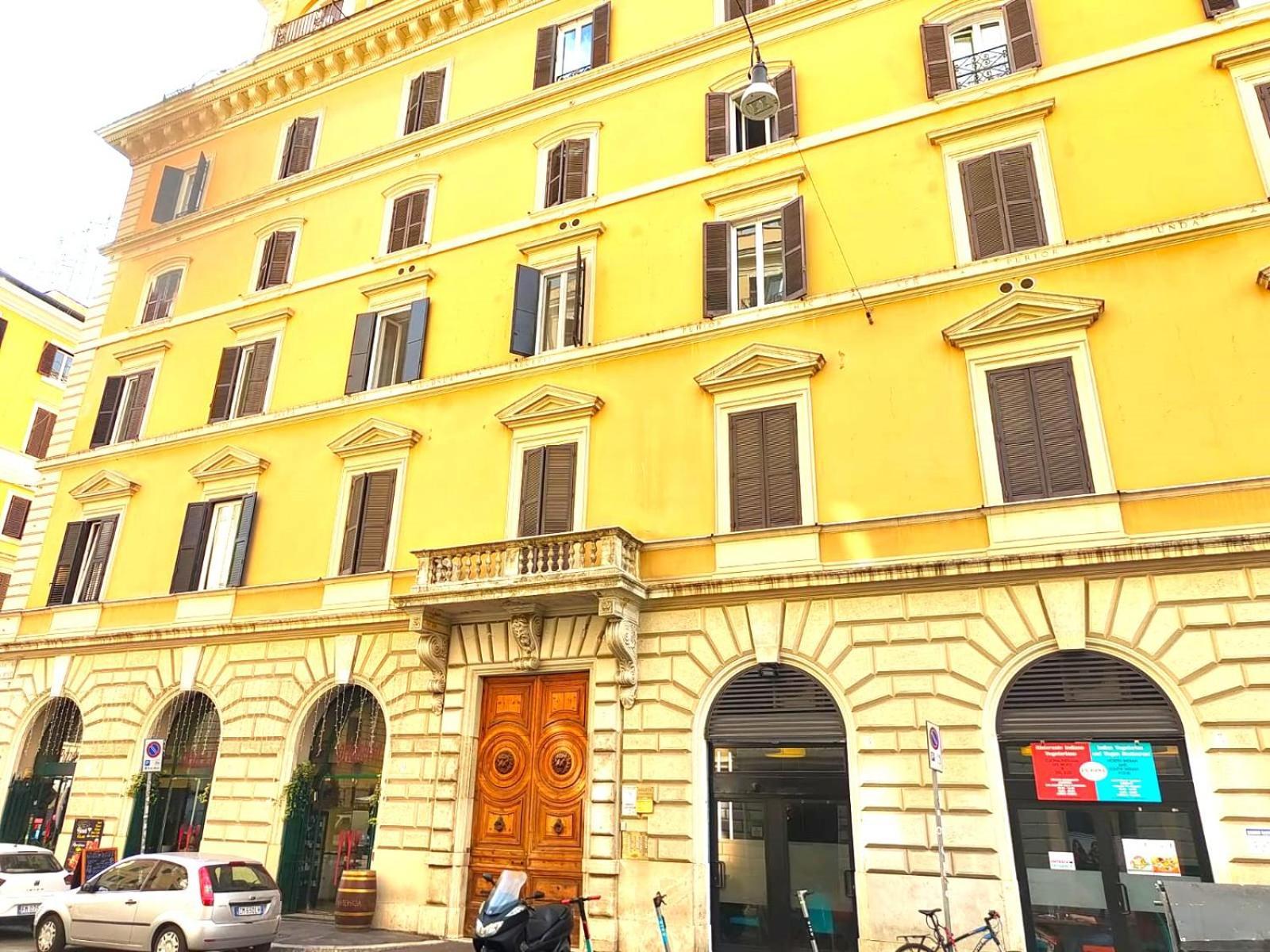 Hostly-Volturno Suite Apartment-Center Of Rome Exterior photo